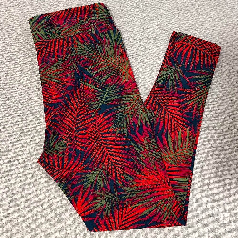 LuLaRoe TC Leggings - NWOT - bright tropical pattern